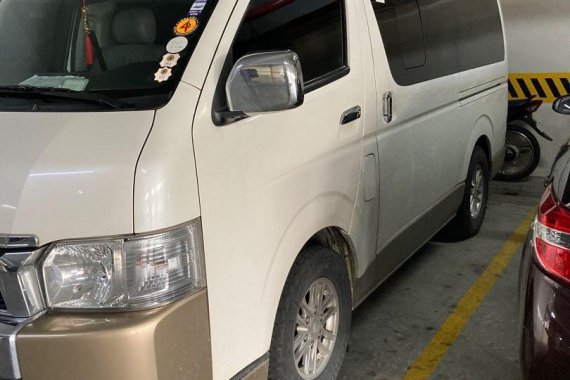 Sell White 2016 Toyota Hiace Super Grandia in Pasay