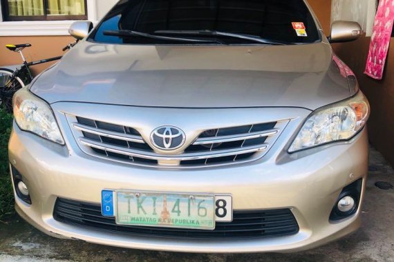 Silver Toyota Corolla Altis 2011 for sale in Batangas