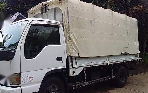 Sell White 2003 Isuzu Elf in Padre Garcia