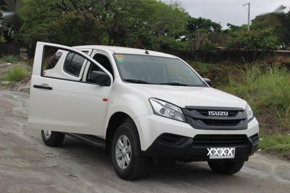 Pearl White Isuzu Mu-X 2016 for sale in Manila
