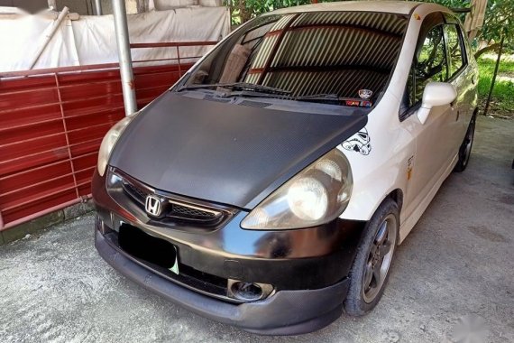 Selling Pearl White Honda Fit 2007 in Baguio