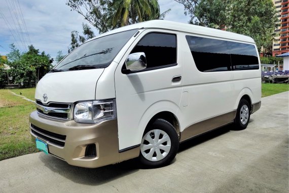 2012 Toyota HiAce GL Grandia MT