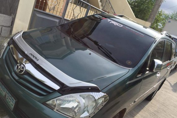 Toyota / Innova E