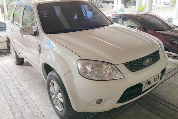 White Ford Escape 2011 for sale in Manila