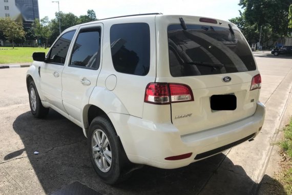 Pearl White Ford Escape 2012 for sale in Cebu