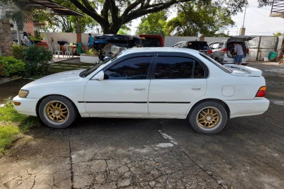 Selling White Toyota Corolla 1993 in Manila