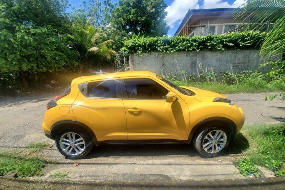 Selling Yellow Nissan Juke 2018 in Cebu