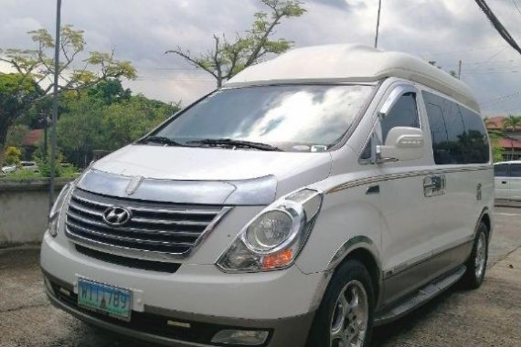 Selling White Hyundai Starex 2013 in Muntinlupa