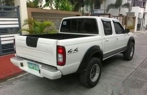 Sell White 2004 Nissan Frontier Truck in Manila