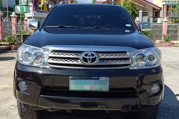 Black Toyota Fortuner 2010 for sale in Apalit