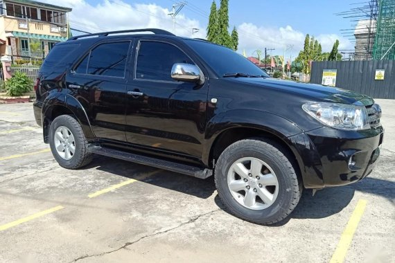 Black Toyota Fortuner 2010 for sale in Apalit
