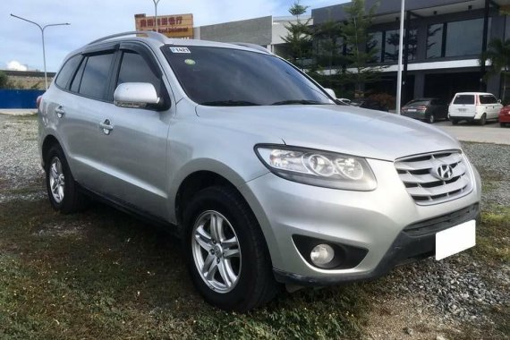 Selling Silver 2011 Hyundai Santa FE in Cebu