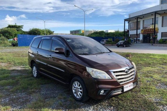 Sell 2014 Brown Toyota Innova in Cebu