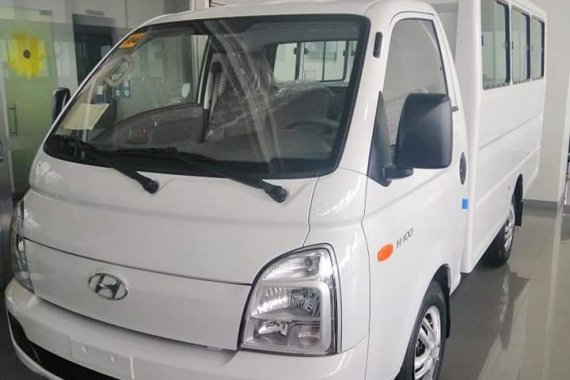 HYUNDAI H100 2.5L MT DSL SHUTTLE W/DUAL AC 