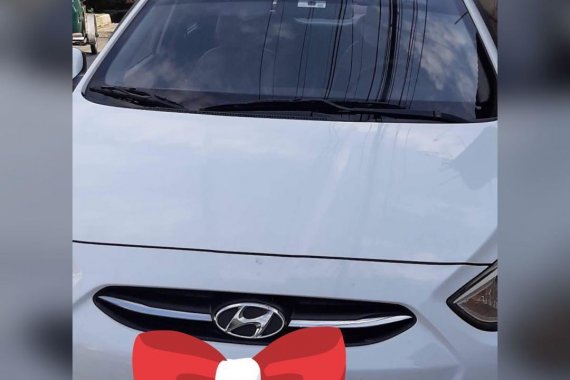 White Hyundai Accent 2017 for sale in Manila