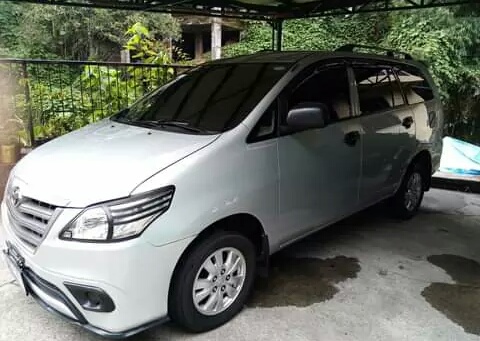 Toyota Innova E 2015