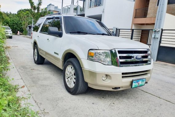 Sell White Ford Expedition 2007 in Cavite
