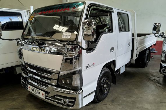 Selling Isuzu N Series NKR Double Cab dropside 4x2 6 wheel truck