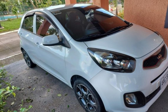 White Kia Picanto 2015 for sale in Calamba