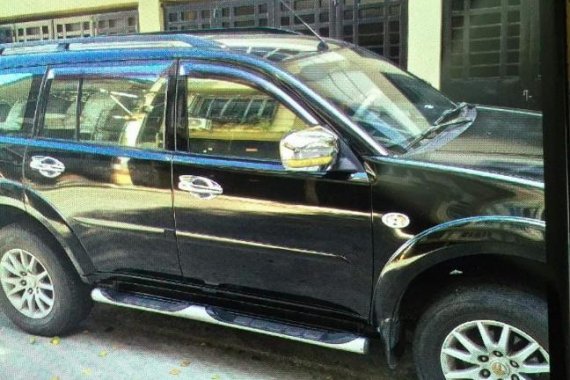 Sell Black 2010 Mitsubishi Montero in Makati