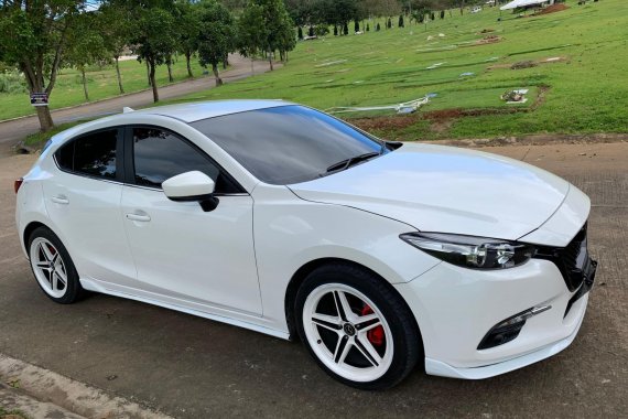 Sell Pearl White 2019 Mazda 3 in Manila