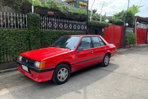 Sell Red 1986 Mitsubishi Lancer in Quezon City