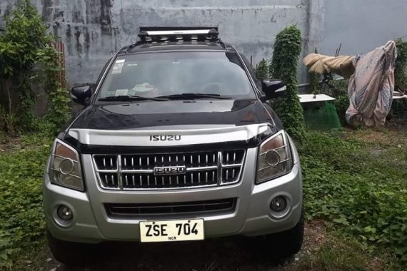 Black Isuzu Alterra 2008 for sale in Quezon City