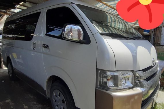 Selling White Toyota Hiace 2017 in Orion