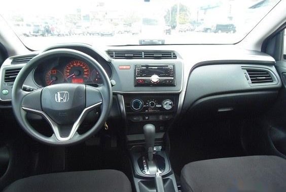 White Honda City 2017 Sedan at 19000 km for sale in Manila