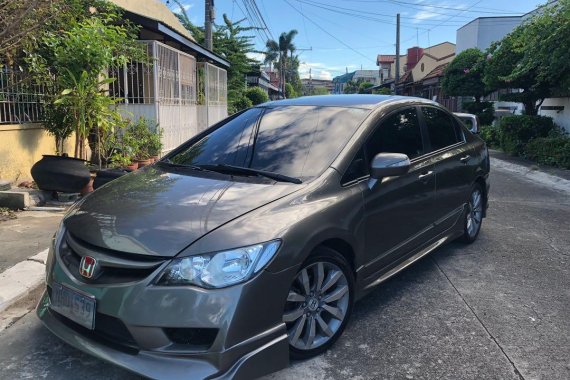 Sell Silver 2009 Honda Civic in Las Piñas