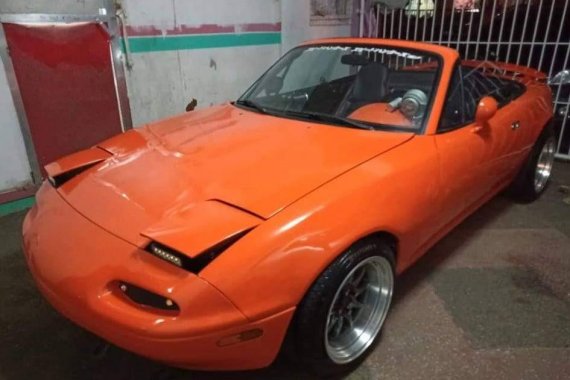 Selling Orange Mazda Mx-5 2003 in Manila