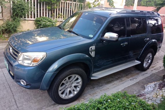 Ford Everest 2013 2.5L AT LTD Edition - Fresh