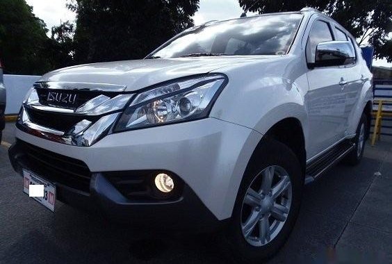 Selling White Isuzu Mu-X 2016 SUV in Manila