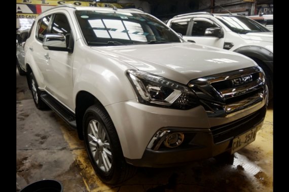 Sell Pearlwhite 2018 Isuzu mu-X in Manila