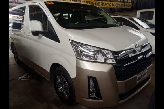 Sell White 2015 Toyota Hiace Grandia in Manila