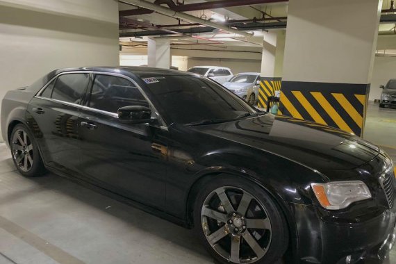 Black Chrysler 300c 2013 for sale in Manila