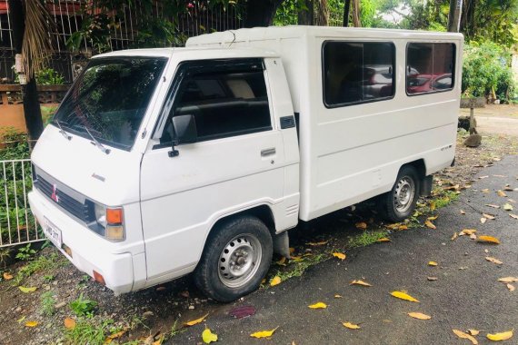 Pearl White Mitsubishi L300 2005 for sale in Quezon City