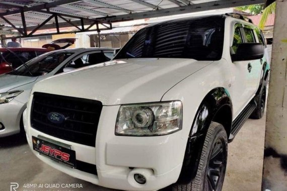 White Ford Everest 2007 for sale in Quezon City