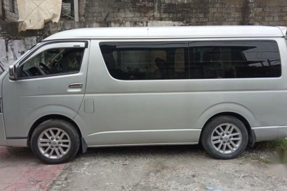 Toyota Hiace Super Grandia 2014