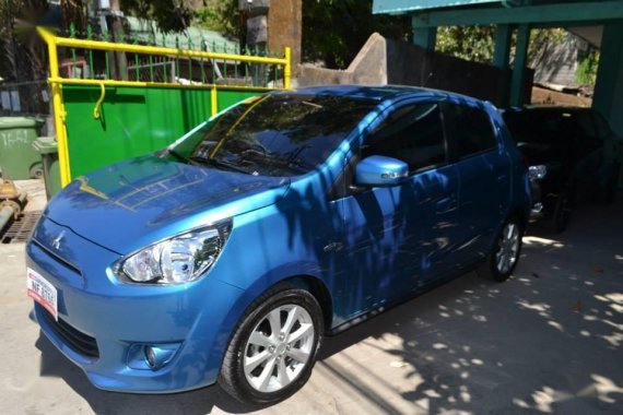 Selling Blue Mitsubishi Mirage 2015 in Subic