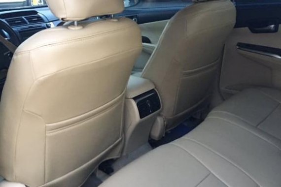 Sell White 2015 Toyota Camry in Parañaque