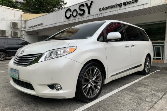 Toyota Sienna 2012