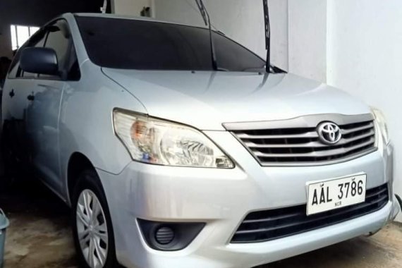 Toyota Innova 2015