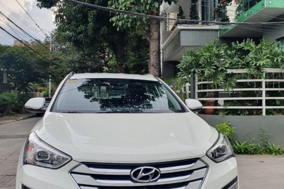 Sell White 2015 Hyundai Santa Fe in Quezon City