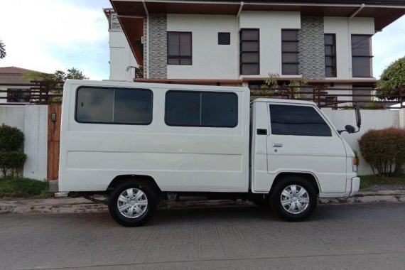 Pearl White Mitsubishi L300 2003 for sale in Manila