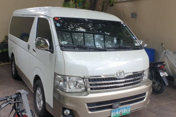 White Toyota Hiace Super Grandia 2011 for sale in San Juan