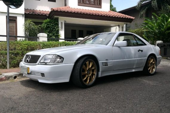 White Mercedes-Benz Sl-Class 1989 for sale in Cebu City