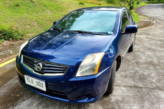 Sell Blue 2013 Nissan Sentra in Manila