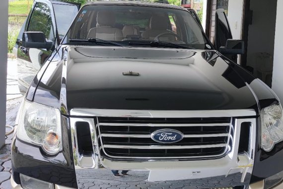 Selling Black Ford Explorer 2008 in San Juan