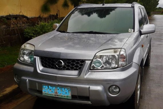 Selling Silver Nissan X-Trail 2008 in Lipa